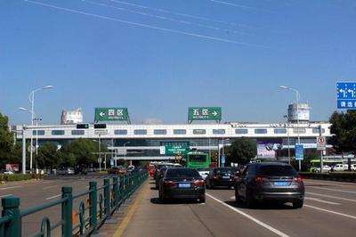 義烏小飾品批發(fā)市場(chǎng)在哪里進(jìn)貨(義烏小商品供貨平臺(tái)進(jìn)貨攻略)