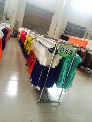 沈陽健勛服裝批發貿易商行 秋冬裝大量到貨 火爆熱批中圖片_高清圖_細節圖-沈陽優e庫外貿服裝尾貨批發庫房