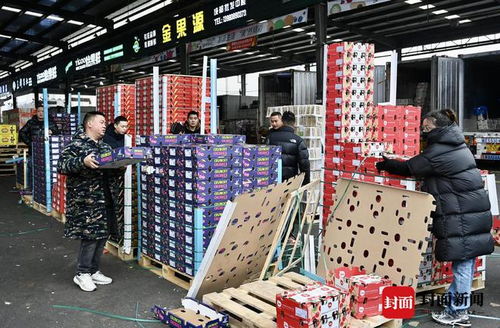 車?yán)遄映赡曦?頂流 蒜臺批發(fā)價回落 探訪西南最大農(nóng)產(chǎn)品批發(fā)交易市場 新春走基層